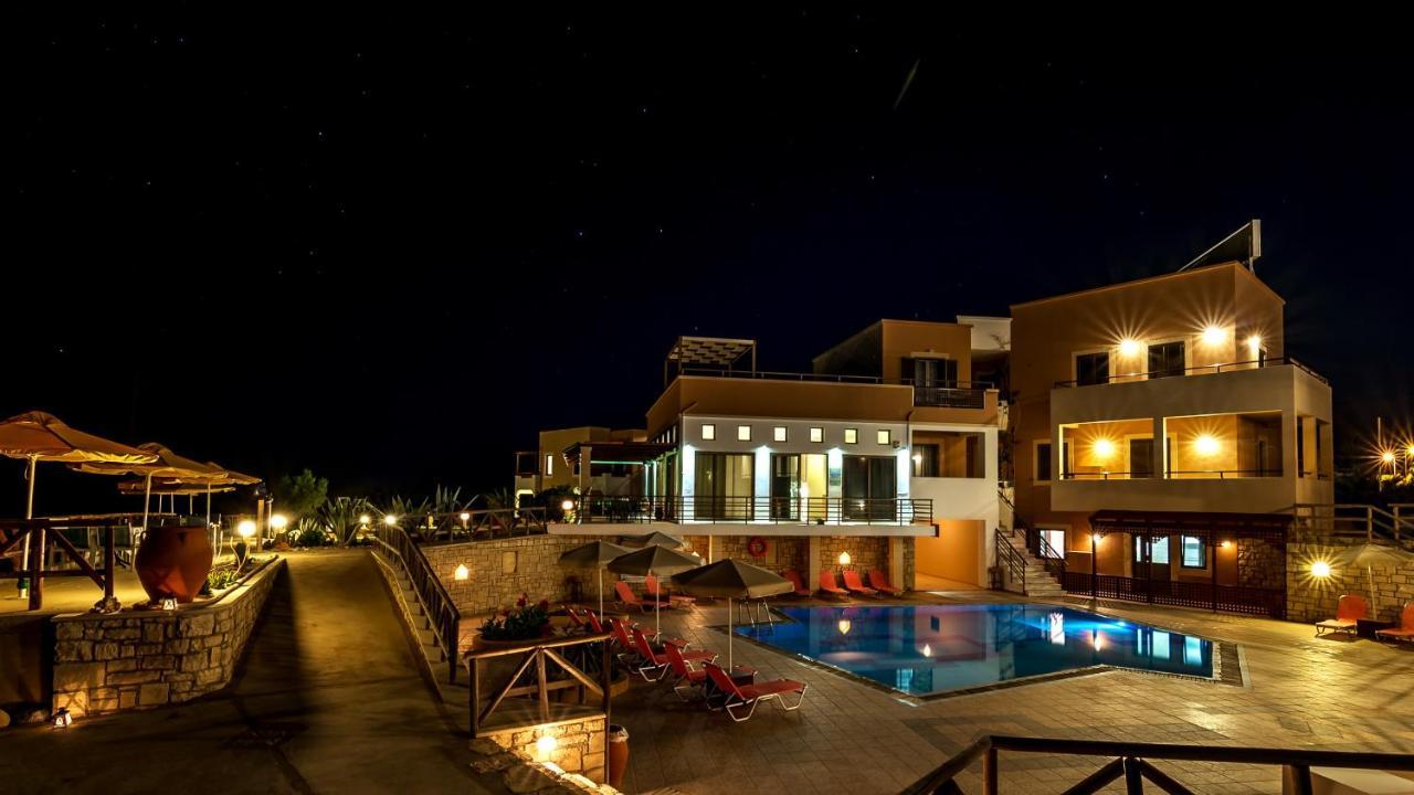 Alkionis Beach Hotel Apartments Sfáka Eksteriør bilde