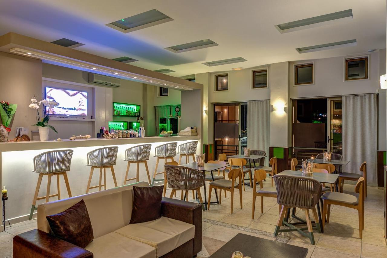 Alkionis Beach Hotel Apartments Sfáka Eksteriør bilde